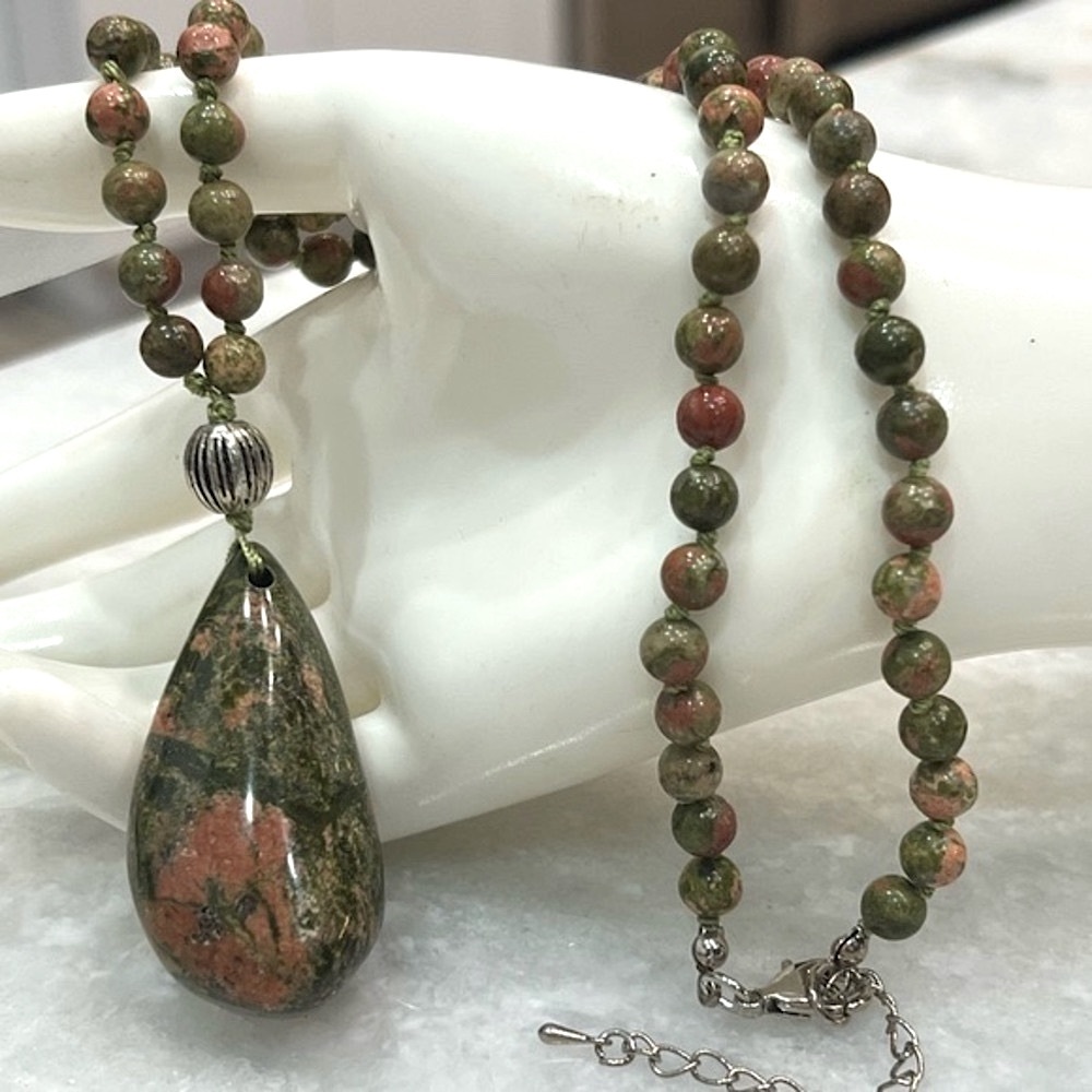 Unakite Beaded Pendant Silver Necklace